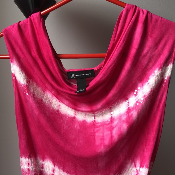 Barbie-pink top, tie dyed, clear sequins - Picture 3 of 5